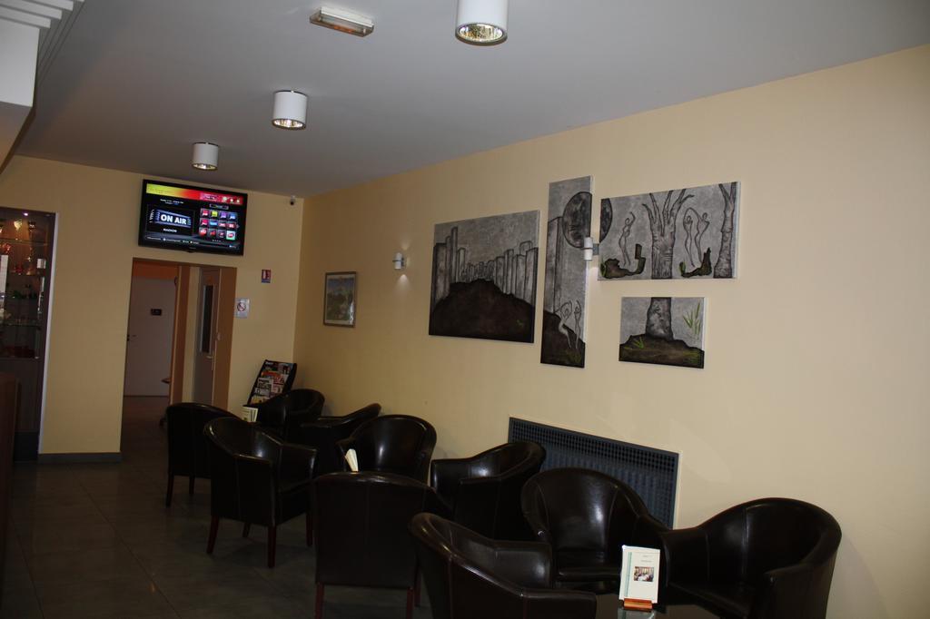 Logis Hotel- Restaurant La Renaissance Баккара Экстерьер фото