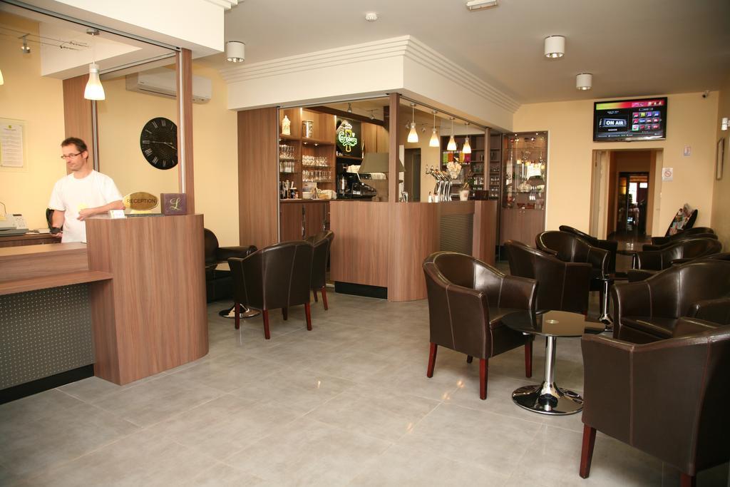 Logis Hotel- Restaurant La Renaissance Баккара Экстерьер фото