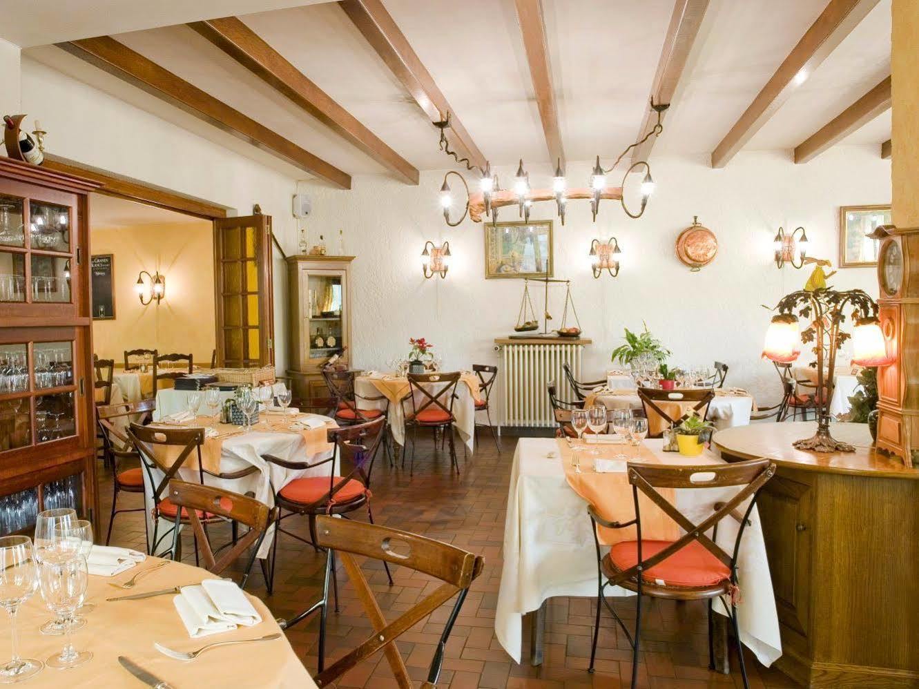 Logis Hotel- Restaurant La Renaissance Баккара Экстерьер фото