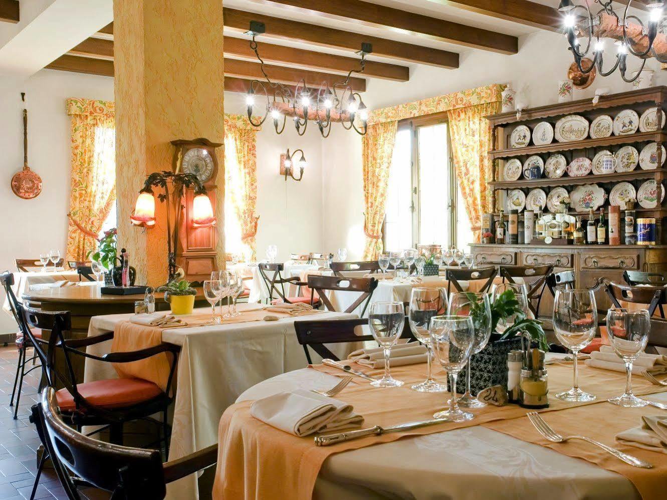 Logis Hotel- Restaurant La Renaissance Баккара Экстерьер фото
